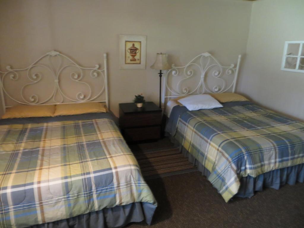 The Wesley Inn Motel Lake Geneva Habitación foto